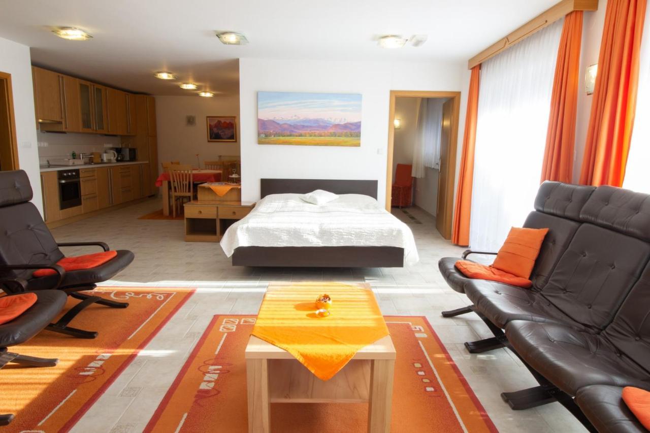 Garden Apartments Jansa Radovljica Bagian luar foto