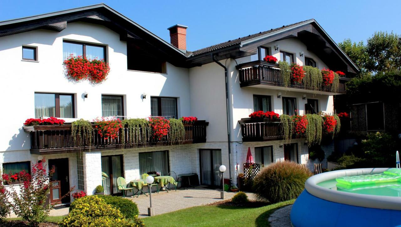 Garden Apartments Jansa Radovljica Bagian luar foto